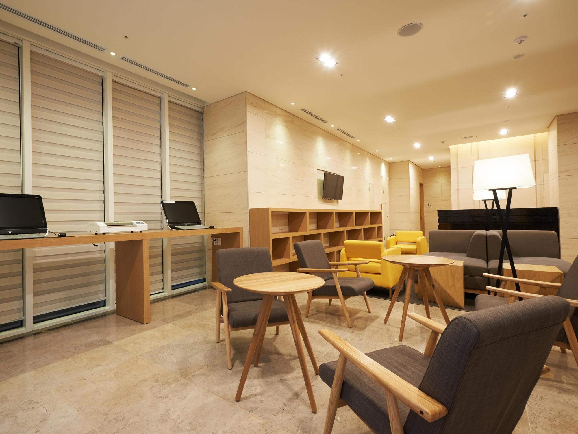 Days Hotel By Wyndham Seoul Myeongdong Exterior foto