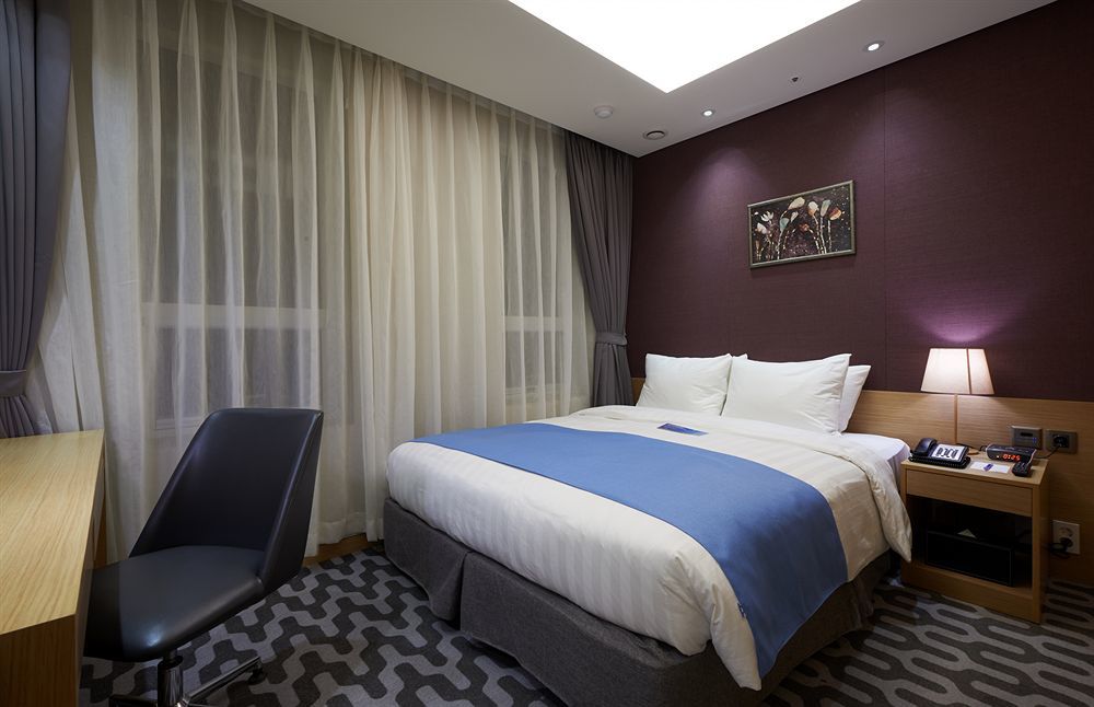 Days Hotel By Wyndham Seoul Myeongdong Exterior foto