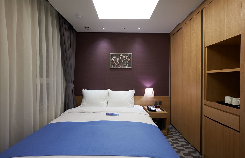 Days Hotel By Wyndham Seoul Myeongdong Exterior foto