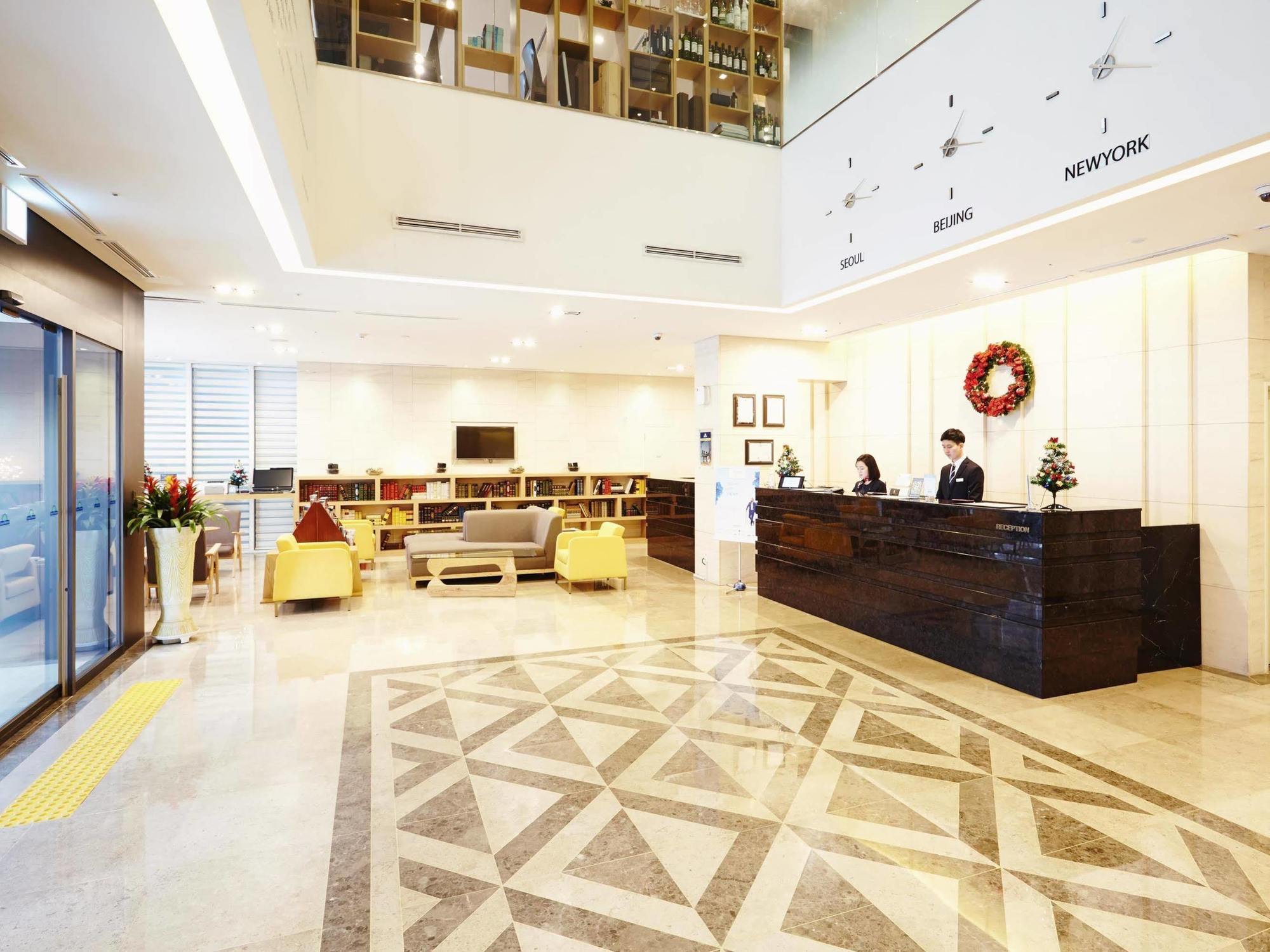 Days Hotel By Wyndham Seoul Myeongdong Exterior foto