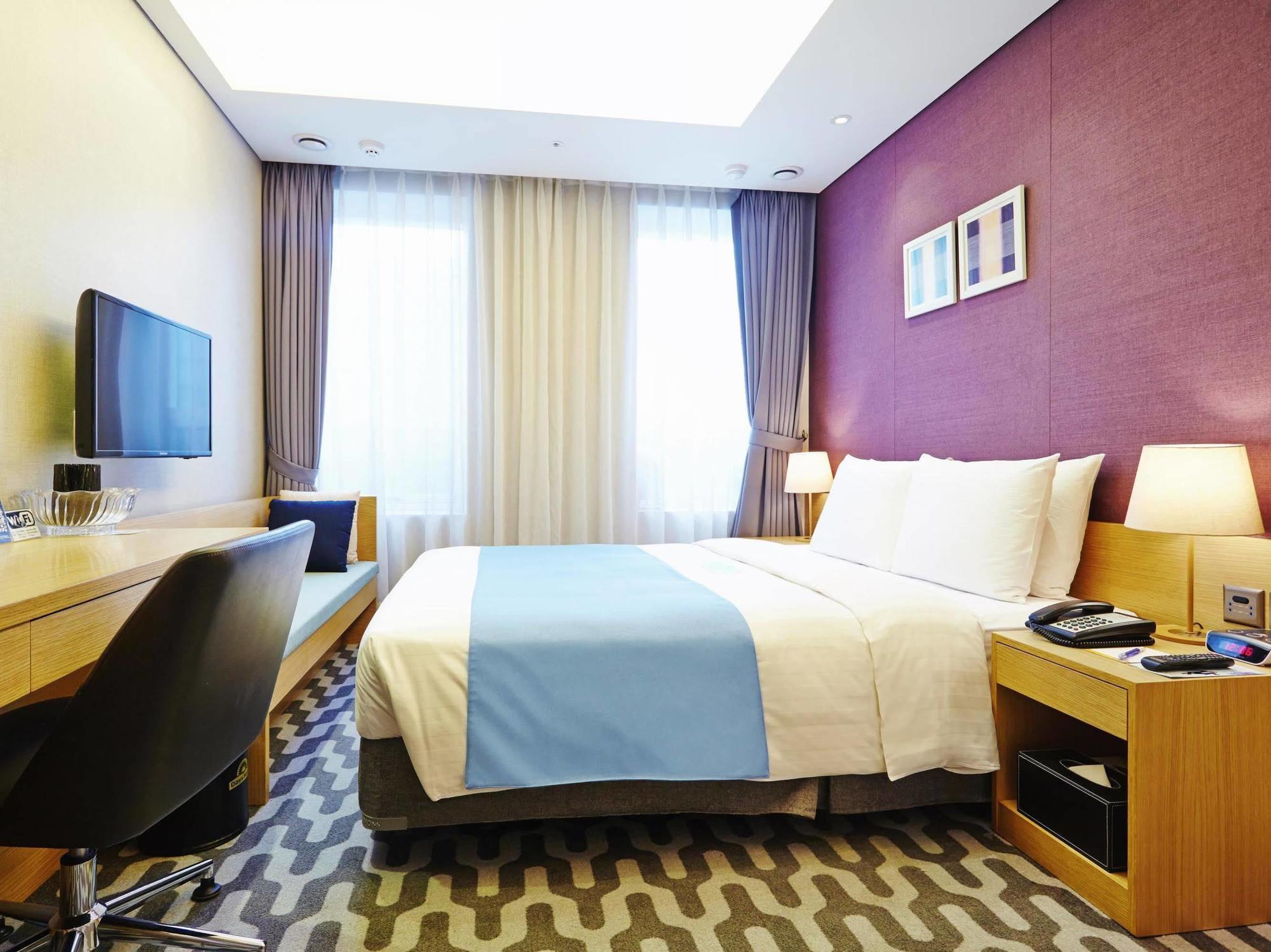 Days Hotel By Wyndham Seoul Myeongdong Exterior foto